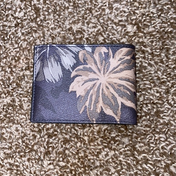 Coach Wallet - Picture 2 of 5